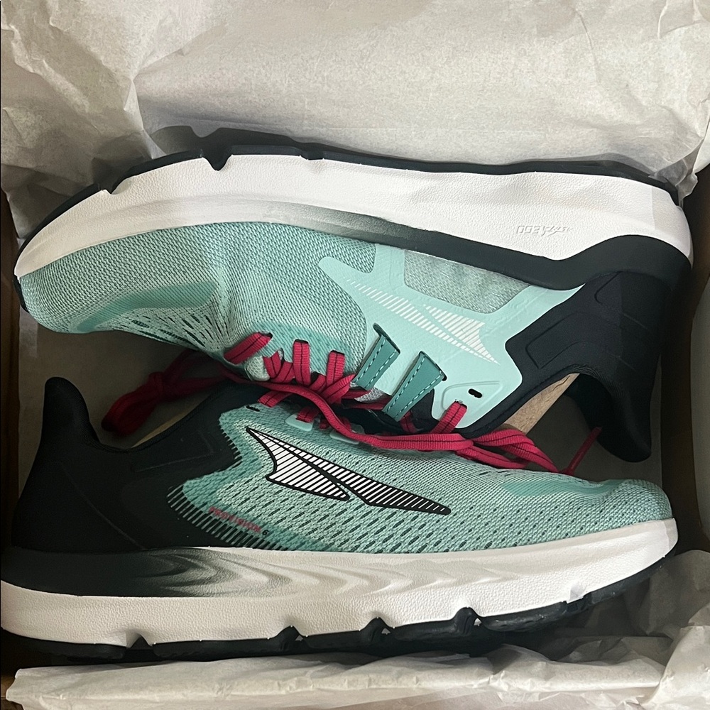 Altra Women's Athletic Shoes - Mint and Black